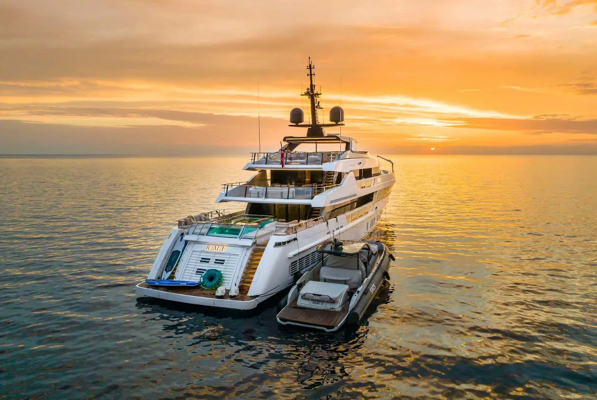 yachts de luxe